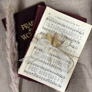 50 Vintage Hymnal Pages
